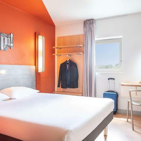 Hotel Ibis Budget Grigny Centre Zewnętrze zdjęcie