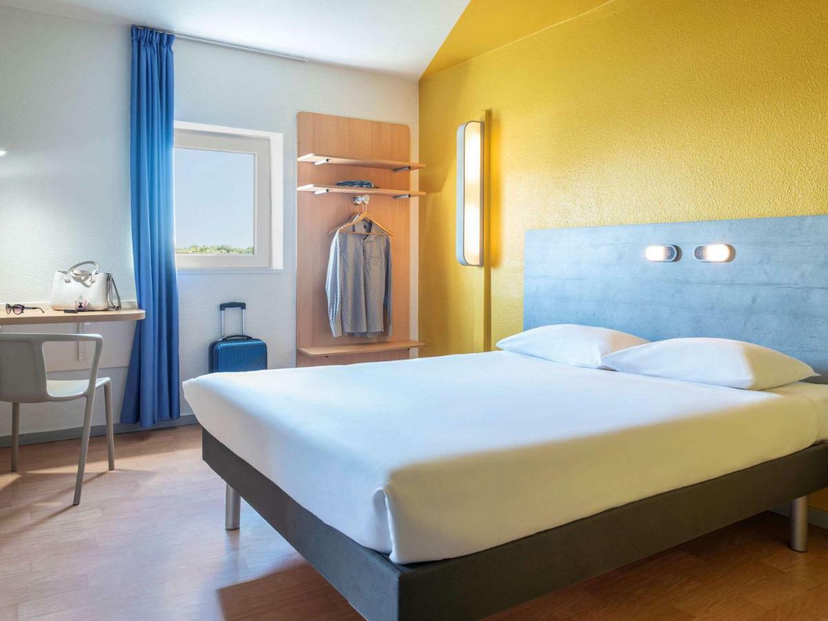 Hotel Ibis Budget Grigny Centre Zewnętrze zdjęcie