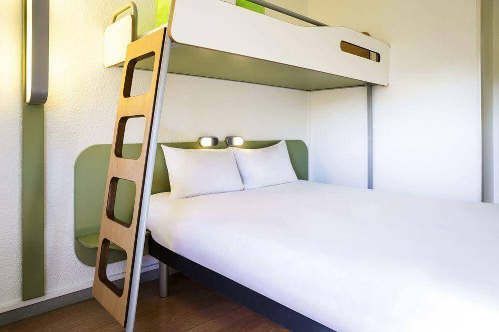 Ibis Budget Grigny Centre Zewnętrze zdjęcie
