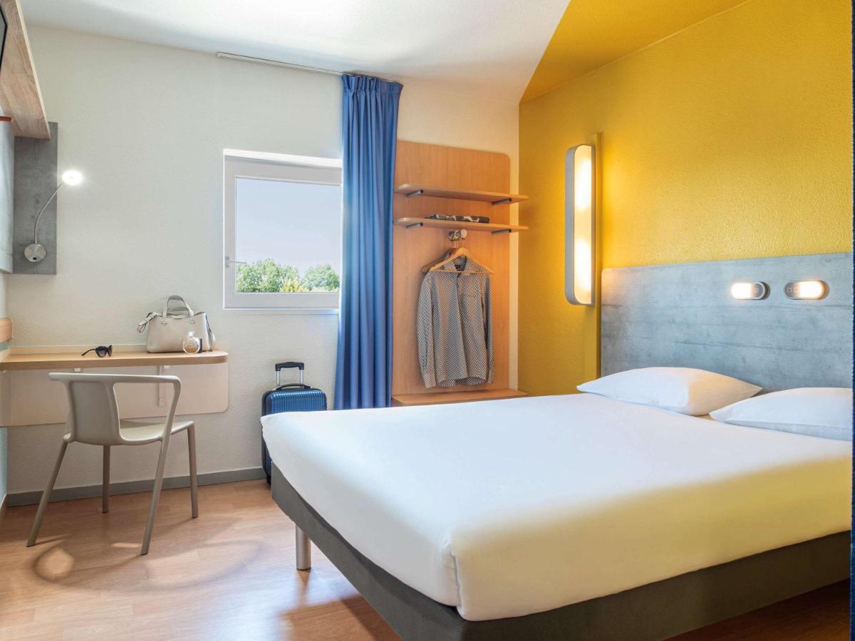 Ibis Budget Grigny Centre Zewnętrze zdjęcie